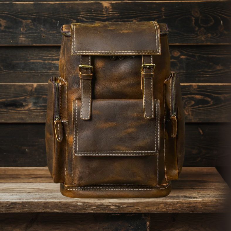 Carver | Crazy Horse Leather Rucksack