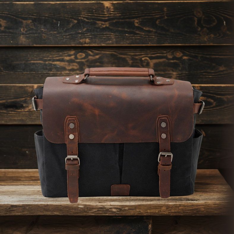 Canvas Crossbody Messenger Bag | PETERSBURG