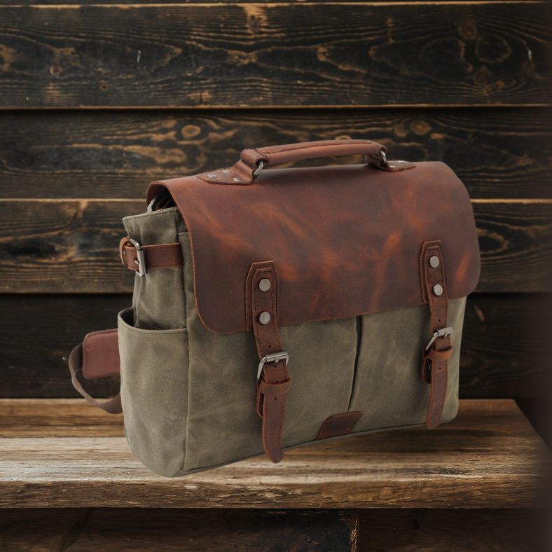 Canvas Crossbody Messenger Bag | PETERSBURG