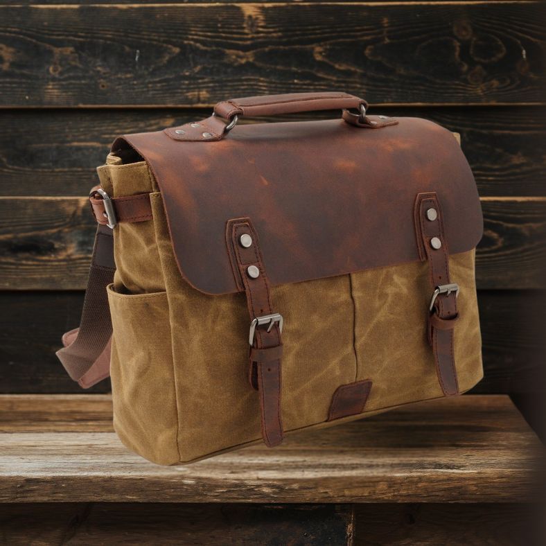 Canvas Crossbody Messenger Bag | PETERSBURG