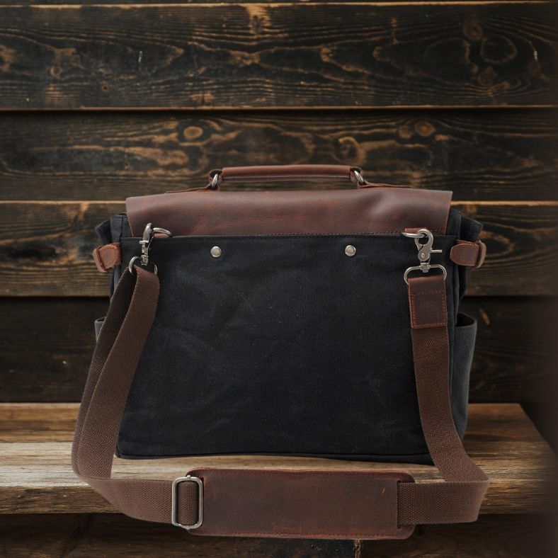 Canvas Crossbody Messenger Bag | PETERSBURG