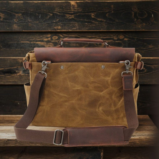 Canvas Crossbody Messenger Bag | PETERSBURG