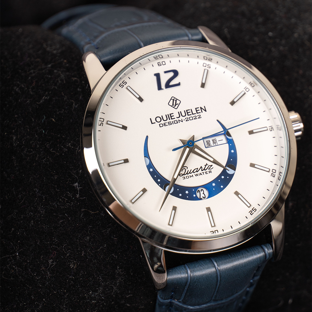 Elegant Moonphase Watch with Luminous Weekday Calendar